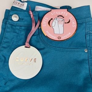 Women Curve Appeal Minimalist Jegging 10/30